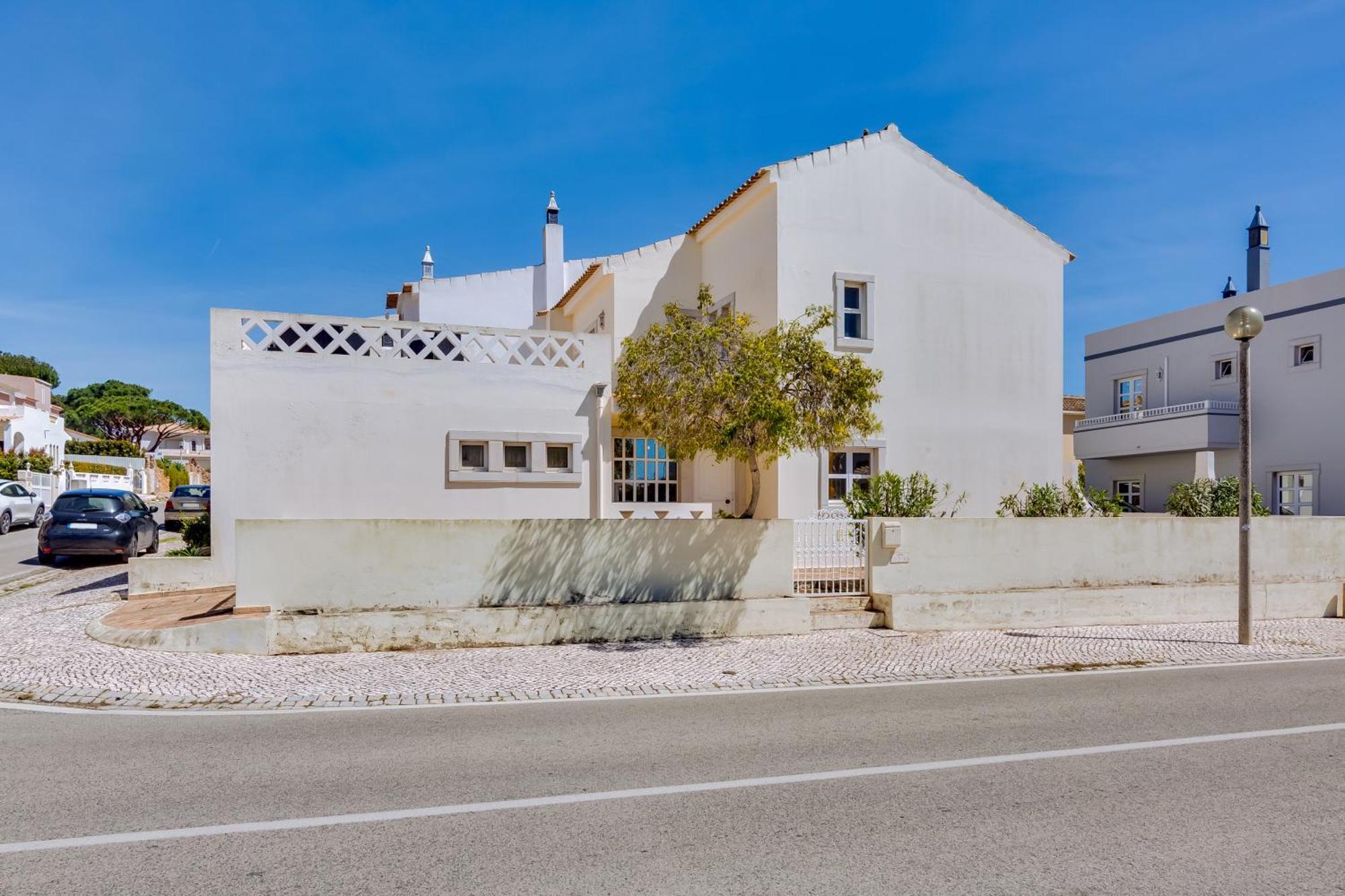 Villa Oliveiras De Vilamoura By The Portuguese Butler Quarteira Eksteriør billede